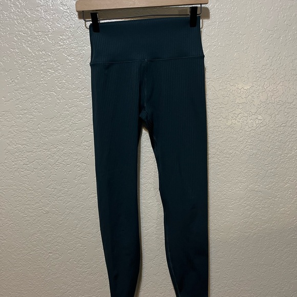 Vuori Inversion Rib Legging - Picture 3 of 7